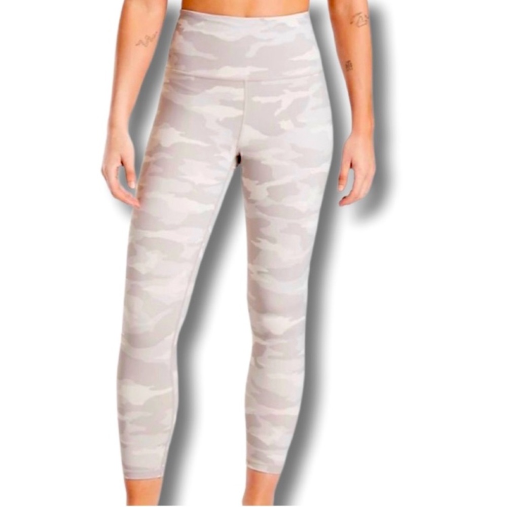 Athleta elation 7/8 tights, army print XS